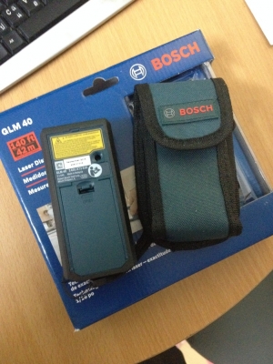 ต้องการขาย เครื่องวัดระยะเลเซอร์ BOSCH GLM40