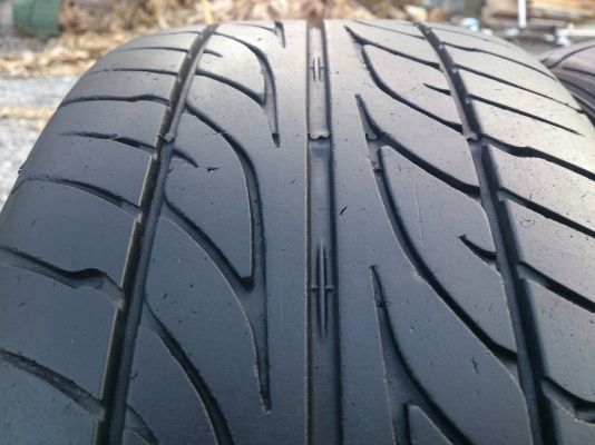 ขายแม็ก ขอบ15 4รู100 หน้า7นิ้ว ออฟ38 หลัง8.25 ออฟ30 พร้อมยางDUNLOP. 195/55R15 ปี12 สวยๆจำนวน1 ชุด