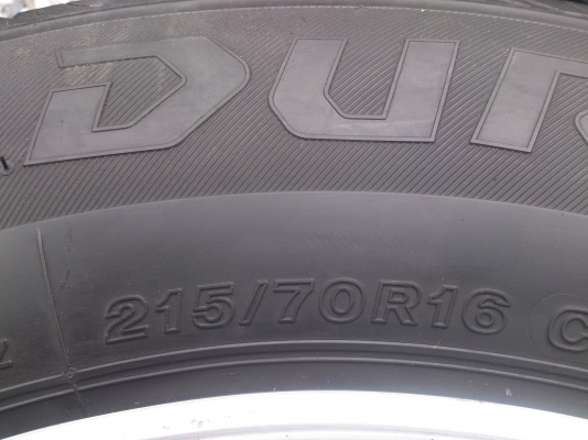 ขายแม็กISUZUพร้อมยางบริดสโตน 215/70R16 ยางสัปดาห์ที่53ปี12  สวยๆจำนวน 1  ชุด