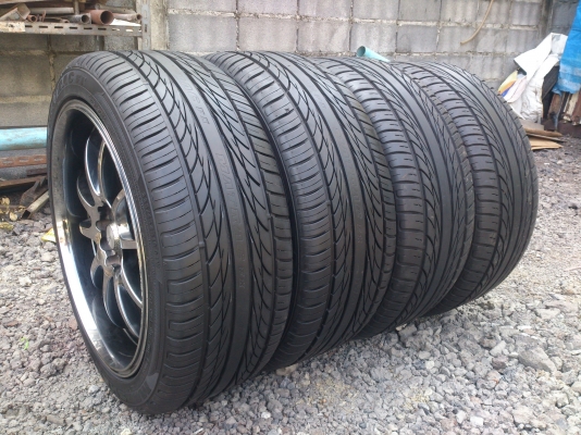 ขายแม็กขอบ18 5รู100,114.3 8นิ้ว พร้อมยาง225/45R18 ยางสัปดาห์ที่30ปี11  ยางสวยมากดอกเต็มใช้งานน้อยไม่แตกลายไม่ร้าวสวยๆ  จำนวน 1  ชุด