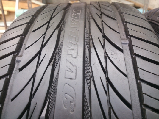 ขายแม็กขอบ18 5รู100,114.3 8นิ้ว พร้อมยาง225/45R18 ยางสัปดาห์ที่30ปี11  ยางสวยมากดอกเต็มใช้งานน้อยไม่แตกลายไม่ร้าวสวยๆ  จำนวน 1  ชุด