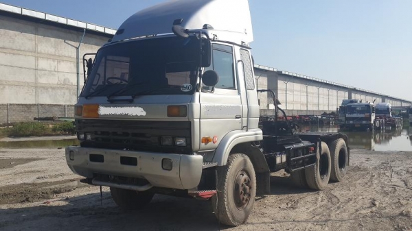 ขายหัวลากนิสสัน ห้างแท้ 290 พร้อมหางก้าง 12 เมตร 800,000.-