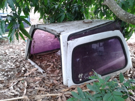 กระจกตู้ปลา 3 ด้านสภาพดี 1800 บาท