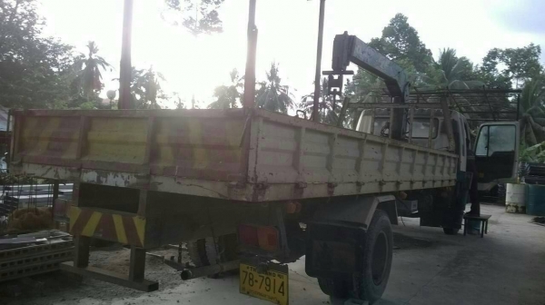 6ล้อ185แรงติดเครน3ตัน HINO KR300 กระบะเหล็ก วางหัวสิงห์ฯ รถสภาพดี เครนสวย