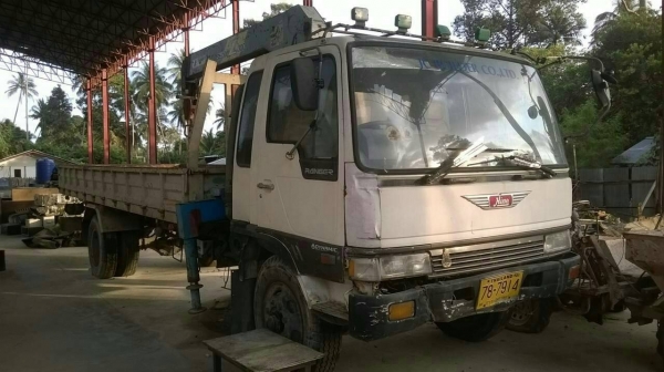 6ล้อ185แรงติดเครน3ตัน HINO KR300 กระบะเหล็ก วางหัวสิงห์ฯ รถสภาพดี เครนสวย