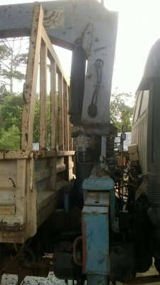 6ล้อ185แรงติดเครน3ตัน HINO KR300 กระบะเหล็ก วางหัวสิงห์ฯ รถสภาพดี เครนสวย