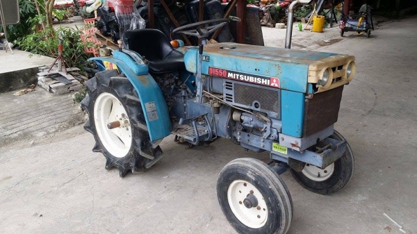 รถไถพรวนดินนั่งขับ  MITSUBISHI  15 แรง  เก่าญี่ปุ่น  เพลาเดียว  เครื่องยนต์ดีเซล  สภาพพร้อมใช้งาน