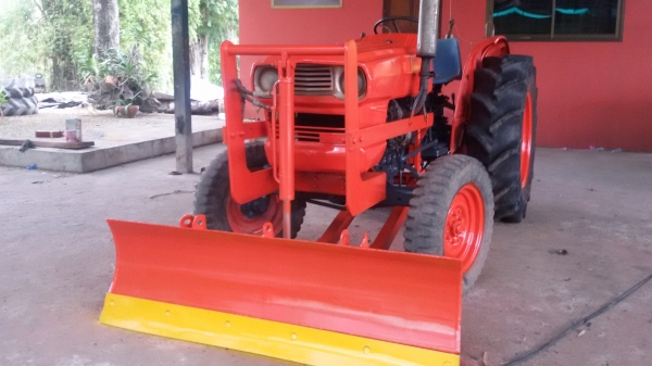 ขายรถไถคูโบต้าL3001มีไบมีดพร้อมใช้งานราคาต่อรองได้นะครับ