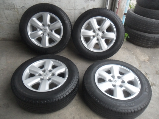 ล้อแม็ก 17นิ้ว 6รู โตโยต้า พร้อมยาง สวยๆ 4 ล้อ ราคา 7900 บาท