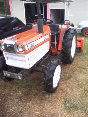 ขายรถไถ   Kubota L2402DT  รถ 2เพลา