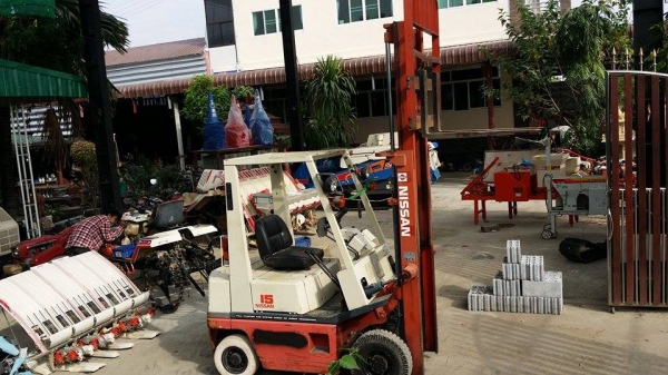 รถโฟล์คลิฟต์ NISSAN เก่าญี่ปุ่น ขนาด 1.5 ตัน เครื่องยนต์เบนซิน พวงมาลัยเพาเวอร์ ยางตัน ยกสูง 3 เมตร สภาพดีพร้อมใช้งาน รถโฟล์คลิฟต์ NISSAN เก่าญี่ปุ่น ขนาด 1.5 ตัน เครื่องยนต์เบนซิน พวงมาลัยเพาเวอร์ ยางตัน ยกสูง 3 เมตร สภาพดีพร้อมใช้งาน