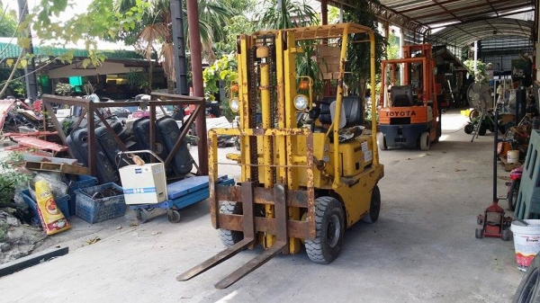รถโฟล์คลิฟต์  MITSUBISHI เก่าญี่ปุ่น ขนาด 1.5 ตัน เครื่องยนต์เบนซิน  ยกสูง 3 เมตร  สภาพดีพร้อมใช้งาน