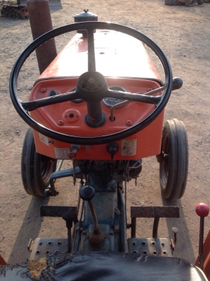 แทรกเตอร์คูโบต้า แอล 240 สภาพดี มีผาน พรวนให้ด้วย