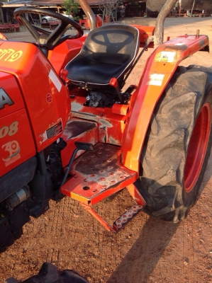 แทรกเตอร์คูโบต้า แอล 3408  สภาพดีเดิมๆทั้งคันมีโรตารี่ให้ด้วย