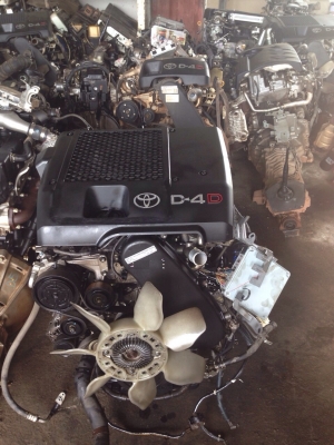 เครื่องวีโก้2KD 2500 สภาพสวยสมบูรณ์อุปกรณ์ครบทุกอย่างมีอีกหลายรุ่น