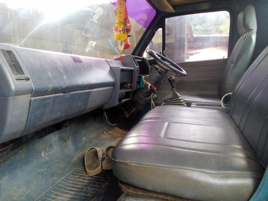 ขายISUZU NPR 115แรงม้ารถสวยสภาพพร้อมใช้งาน