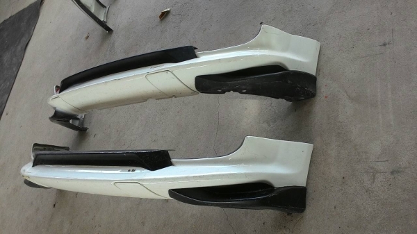 Skirt หน้า TRD V3 Fortuner แท้มือสอง ราคาชิ้น ละ 3900 บาท