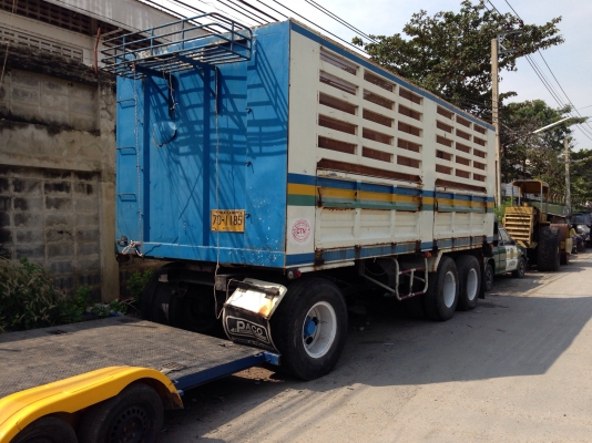 ขายหางพ่วงสามเพลา 7เมตร พร้อมชุดเอกสารทะเบียน สนใจติดต่อ0947969069