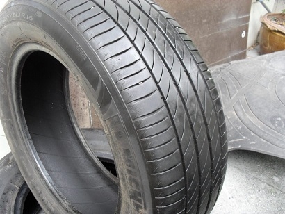 ขายเศษยาง MICHELIN 3st ปี3313(1เส้น) 215-60-16 ราคา 1,500