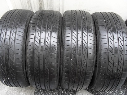 ขายยาง MICHELIN PRIMACY LC ปี13(1ชุด) 215-60-16 ราคา 3,800 ขายยาง MICHELIN PRIMACY LC ปี13(1ชุด) 215-60-16 ราคา 3,800