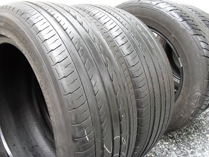 ขายยาง YOKOHAMA dB decibel ปี12(1คู่) 205-55-16 ราคา 1,600 ขายยาง YOKOHAMA dB decibel ปี12(1คู่) 205-55-16 ราคา 1,600