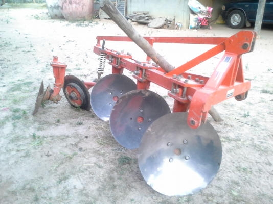 ขายผานบุกเบิกตราช้าง