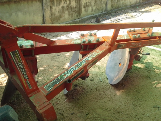 ขายผานบุกเบิกตราช้าง