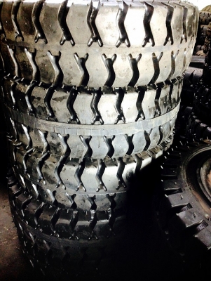 รับหล่อดอกยางตันและยางลมทุกขนาด จำหน่ายยางใหม่ทุกยี่ห้อทั้งตันและลมคะ