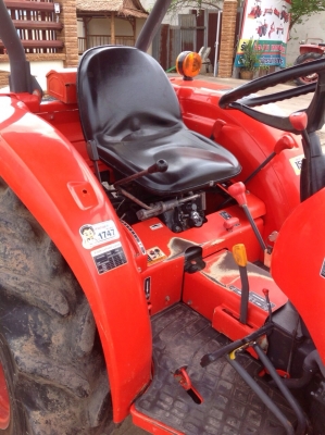 แทรกเตอร์คูโบต้าแอล 3608 สภาพดีมากเดิมๆทั้งคัน มีผานดันหน้าและโรตารี่ แทรกเตอร์คูโบต้าแอล 3608 สภาพดีมากเดิมๆทั้งคัน มีผานดันหน้าและโรตารี่