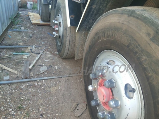 รถพ่วง แม่-ลูก  HINO  22 ล้อ น็อต 8 ตัว  370 แรงม้า