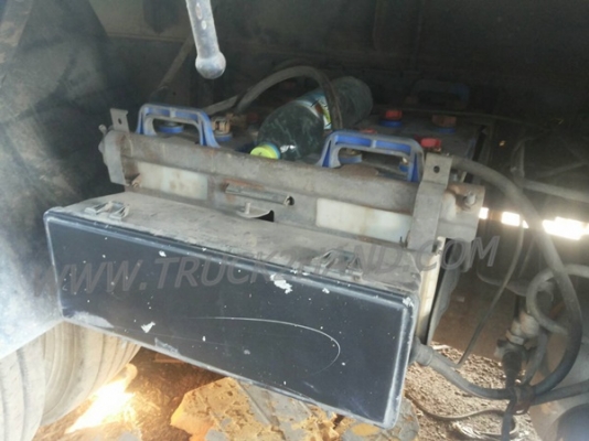 รถพ่วง แม่-ลูก  HINO  22 ล้อ น็อต 8 ตัว  370 แรงม้า