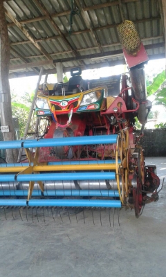 ขายรถเกี่ยวข้าว ขายรถเกี่ยวข้าว