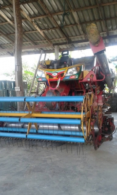 ขายรถเกี่ยวข้าว ขายรถเกี่ยวข้าว