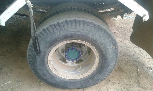 ISUZU DECA NRR 210 HP 6HH1 หกล้อดั๊มพ์ รถสวยจัดพร้อมใช้งาน เครื่องแน่นแรงดีไม่มีเยิ้ม หัวเก๋งตาหวานอย่างสวยภายในเก๋งคอนโซลสวยครบ แอร์เย็น พวงมาลัยเพาเวอร์ ระบบเบรคทริ๊ปฟี้ครบครัน ช่วงล่างคัชซีสวยเดิมๆ ยาง 8.25 ขอบ 16 สภาพดี 75\% พร้อมใช้งาน เอกสารเล่มทะเบี