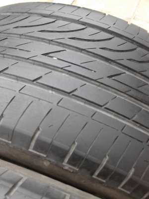 ด่วน! ขอบ 17 ยี่ห้อ BRIDGESTONE 215/50R17 TURANZA GR-90 ปี2012 มี 3 เส้น TEL.081-427-3941 ด่วน! ขอบ 17 ยี่ห้อ BRIDGESTONE 215/50R17 TURANZA GR-90 ปี2012 มี 3 เส้น TEL.081-427-3941