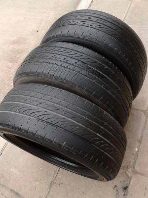 ด่วน! ขอบ 17 ยี่ห้อ BRIDGESTONE 215/50R17 TURANZA GR-90 ปี2012 มี 3 เส้น TEL.081-427-3941 ด่วน! ขอบ 17 ยี่ห้อ BRIDGESTONE 215/50R17 TURANZA GR-90 ปี2012 มี 3 เส้น TEL.081-427-3941