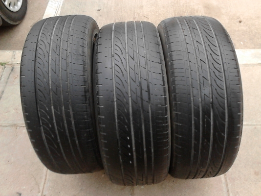 ด่วน! ขอบ 17 ยี่ห้อ BRIDGESTONE 215/50R17 TURANZA GR-90 ปี2012 มี 3 เส้น TEL.081-427-3941 ด่วน! ขอบ 17 ยี่ห้อ BRIDGESTONE 215/50R17 TURANZA GR-90 ปี2012 มี 3 เส้น TEL.081-427-3941