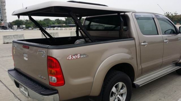 ต้องการขาย TOYOTA vigo 2.7 4x4 ต้องการขาย TOYOTA vigo 2.7 4x4