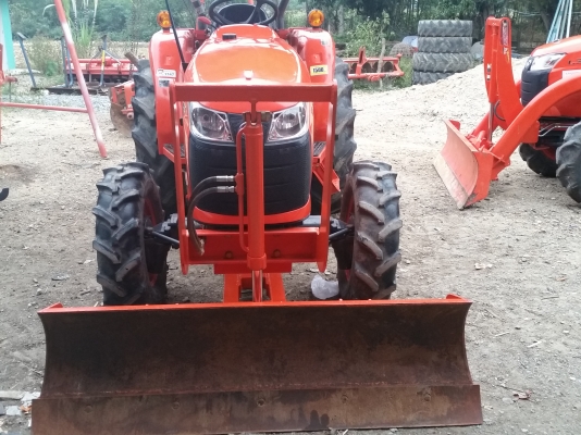 ขายรถไถคูโบต้า KUBOTA L 3608 (4WD) พร้อมชุดใบมีดดันหน้าคานล่าง ขายรถไถคูโบต้า KUBOTA L 3608 (4WD) พร้อมชุดใบมีดดันหน้าคานล่าง