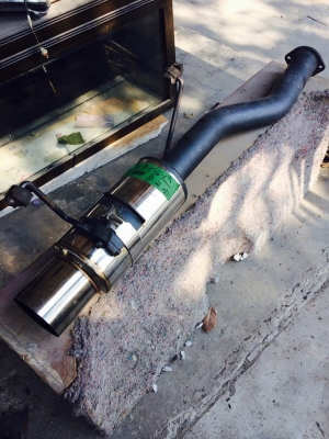 ขายท่อยุ่น2ใบ คับราคา1800 กับ2800