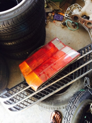 ขายไฟท้าย BMW E30 2ชั้น