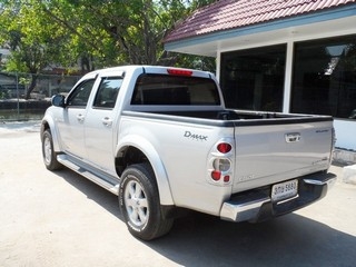 ISUZU D MAX HI LANDER CAB4 3.0 Ddi iTEQ AUTO ปี 2005 จัดไฟแนนซ์ได้ ไม่ต้องมีคนค้ำ T.086-527-9533