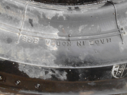 28 X 9 -15 WOOSUNG ยากรถยก มี 1 เส้น TEL.081-427-3941 28 X 9 -15 WOOSUNG ยากรถยก มี 1 เส้น TEL.081-427-3941