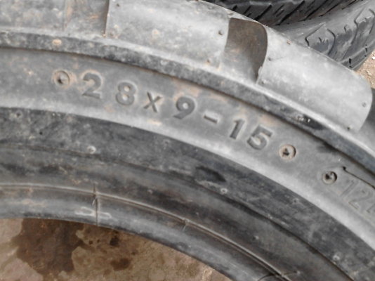 28 X 9 -15 WOOSUNG ยากรถยก มี 1 เส้น TEL.081-427-3941 28 X 9 -15 WOOSUNG ยากรถยก มี 1 เส้น TEL.081-427-3941