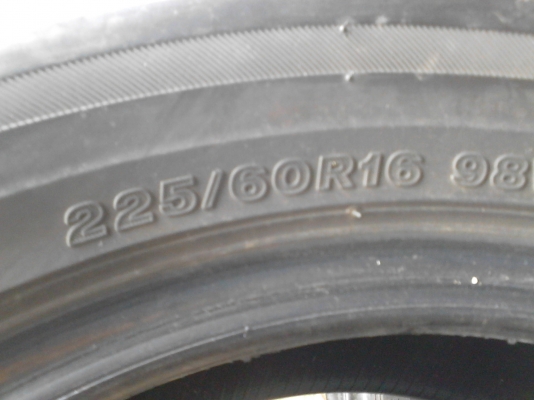 225/60R16 BRIDGESTONE TURANZA GR-90 มี 2 เส้น TEL.081-427-3941 225/60R16 BRIDGESTONE TURANZA GR-90 มี 2 เส้น TEL.081-427-3941