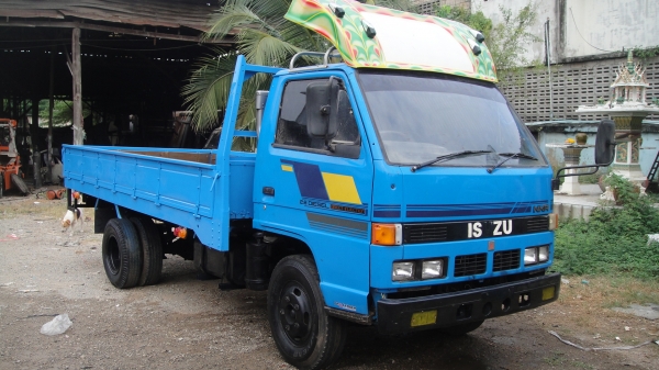 ISUZU NKR กะบะบรรทุก สภาพดีพร้อมใช้ ราคาถูก ISUZU NKR กะบะบรรทุก สภาพดีพร้อมใช้ ราคาถูก