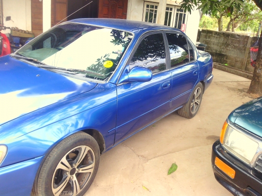 ขายโตโยต้าสามห่วง เกียรออโต้เครื่องหัวฉีดติดแก็ช แมก แอเย็น สีสวย ภาษีไม่ขาด 49000 ขายโตโยต้าสามห่วง เกียรออโต้เครื่องหัวฉีดติดแก็ช แมก แอเย็น สีสวย ภาษีไม่ขาด 49000