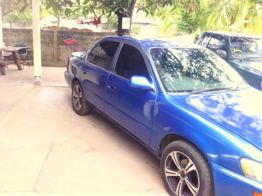 ขายโตโยต้าสามห่วง เกียรออโต้เครื่องหัวฉีดติดแก็ช แมก แอเย็น สีสวย ภาษีไม่ขาด 49000 ขายโตโยต้าสามห่วง เกียรออโต้เครื่องหัวฉีดติดแก็ช แมก แอเย็น สีสวย ภาษีไม่ขาด 49000