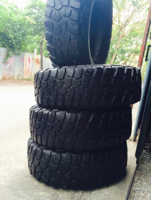 ขายยางBF km2. 285/75/16 ปี09