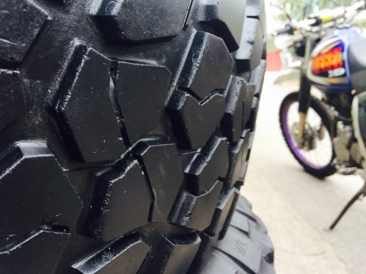 ขายยางBF km2. 285/75/16 ปี09